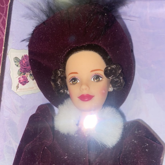 Barbie - Picture 3 of 15